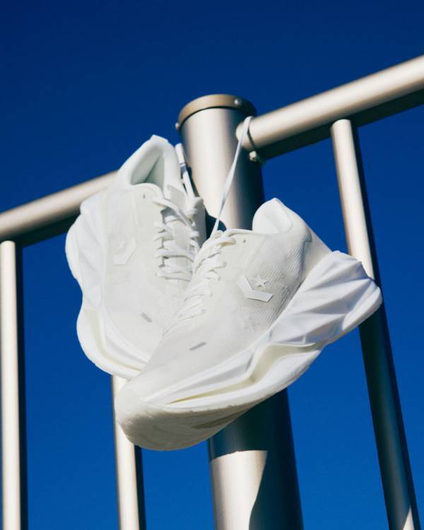 ママのランニング“はじめの一歩”に！【コンバース】の新作厚底シューズがすごい