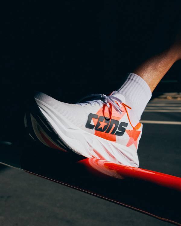 ママのランニング“はじめの一歩”に！【コンバース】の新作厚底シューズがすごい