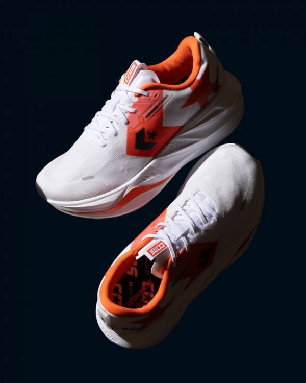 ママのランニング“はじめの一歩”に！【コンバース】の新作厚底シューズがすごい