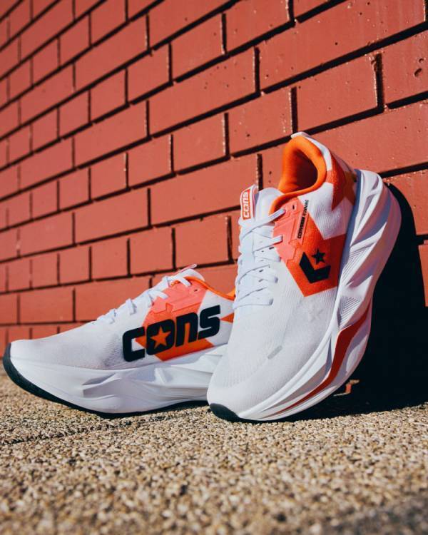 ママのランニング“はじめの一歩”に！【コンバース】の新作厚底シューズがすごい