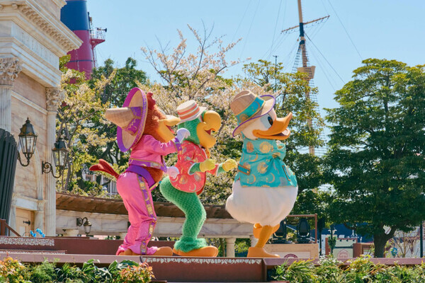 「25周年のディズニーシーはとびきりスペシャル！」絶対に押さえておくべき映えスポット＆ランドのパルパルーザをご紹介♪