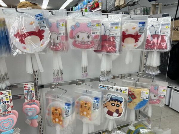 【韓国ダイソー】かわいすぎるキャラアイテム！在韓編集部員がレポ！