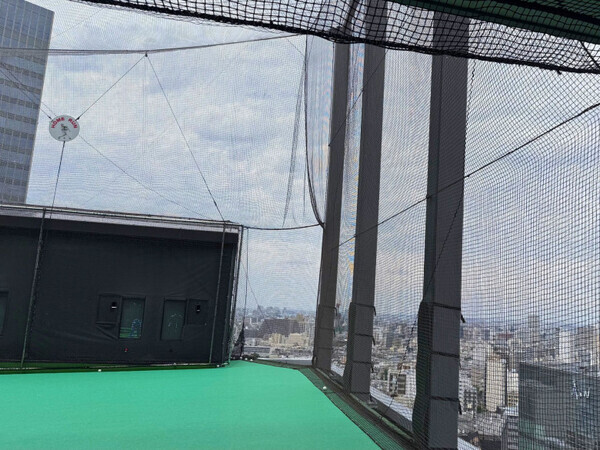 「地上86m！天空の場所でストレス発散♪」【池袋バッティングセンター】を野球アイドルLumiétoile・越まりんさんがナビゲート！