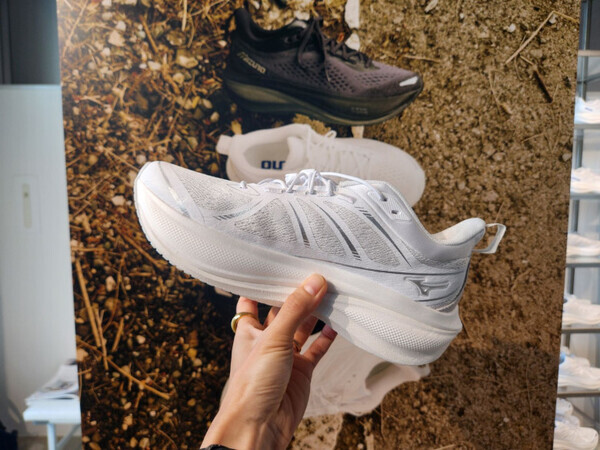 「もっとランが身近になりそう！」MIZUNOが誇る神シューズがスゴイ【3児のママ・ファンラン通信㉘】