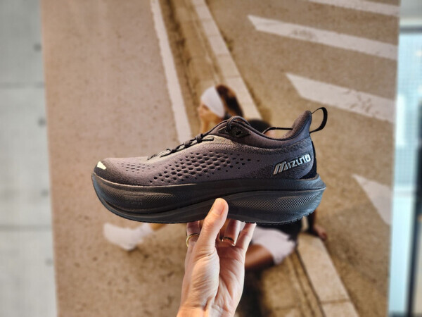 「もっとランが身近になりそう！」MIZUNOが誇る神シューズがスゴイ【3児のママ・ファンラン通信㉘】