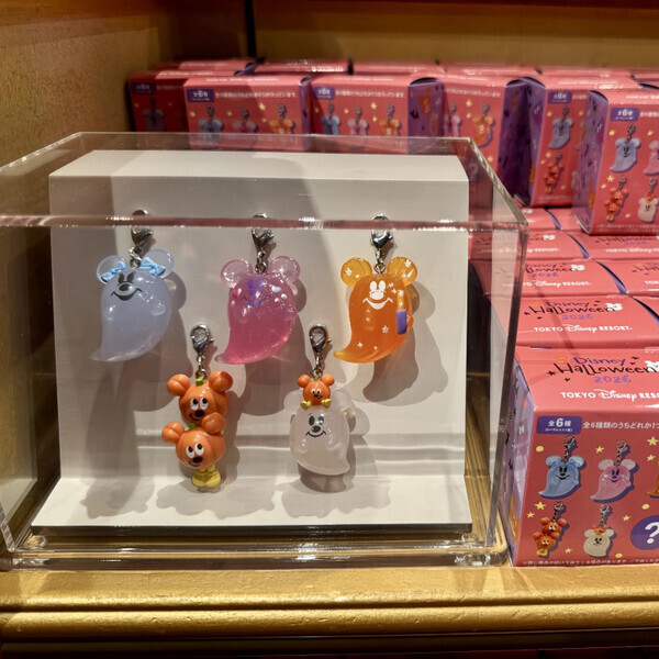 「かわいさ大渋滞！」ダークな世界観に夢中♪新キャラも登場【ディズニーランド】ハロウィーンを徹底紹介