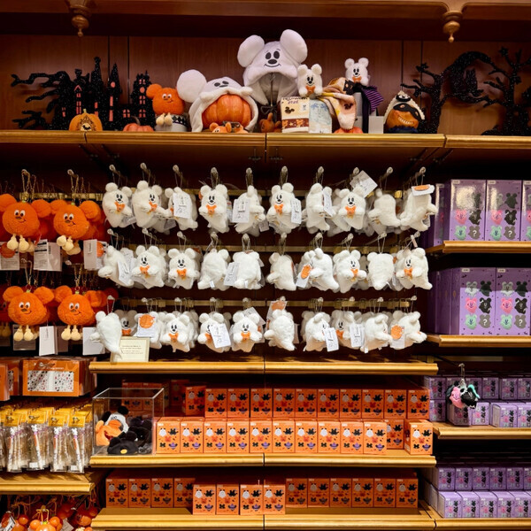 「かわいさ大渋滞！」ダークな世界観に夢中♪新キャラも登場【ディズニーランド】ハロウィーンを徹底紹介