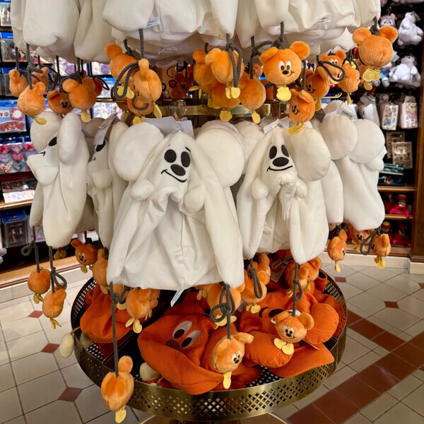「かわいさ大渋滞！」ダークな世界観に夢中♪新キャラも登場【ディズニーランド】ハロウィーンを徹底紹介