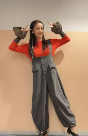 熊切あさ美、"元気もらえるスマイル＆ダブルピース"が可愛すぎると話題に！