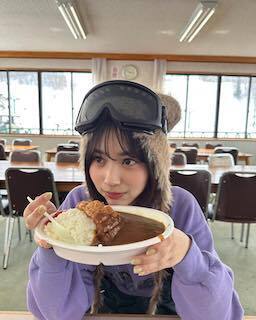 人気モデル ○○後のカレーの美味しさに驚愕⁉︎最新ショット公開にいいね続々