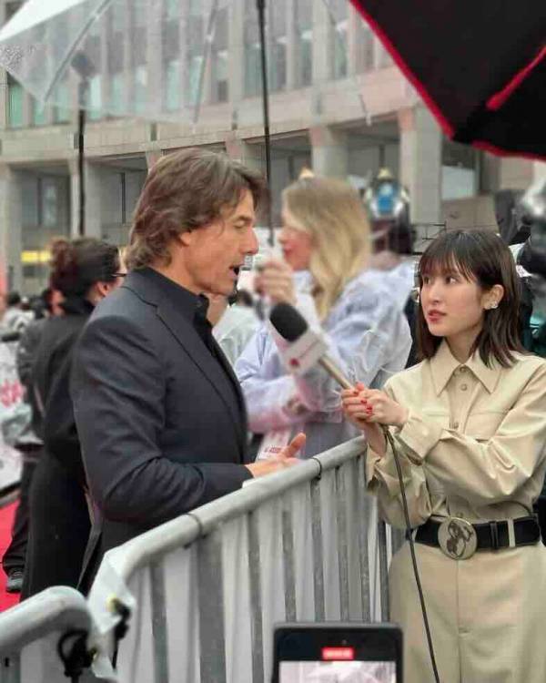 福本莉子、夢の赤絨毯で堂々インタビュー。ハリウッドの中心で輝きを放つ新たな幕間の主役