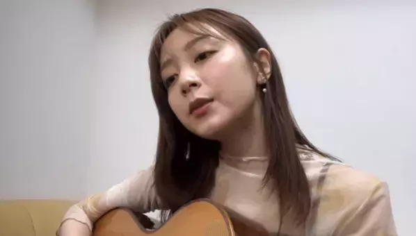 「歌声が沁みます」美女アナウンサー、ギターを奏で歌うムービーを公開！ファン聞き惚れる「良い声じゃ」