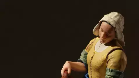 田中達也が“おかしな牛乳を注ぐ女”公開！コロンと名画のコラボにSNS爆笑「フェルメール超えた！？」