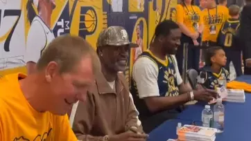 “レジェンド集結”にファン歓喜！ペイサーズのOB3人がGame3前にサイン会で登場