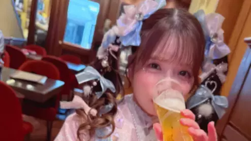 大食いアイドル・もえあず、しなもん風コーデで"浅草デート"ショット公開！