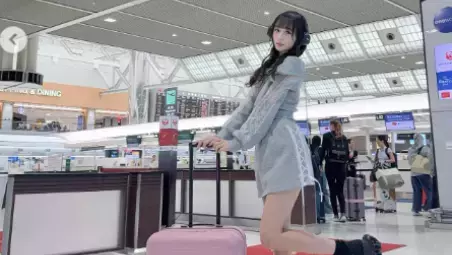 「日本ただいままってた？」FES☆TIVE・八木ひなた、ミニスカ美脚のただいまショットにファン悶絶！？