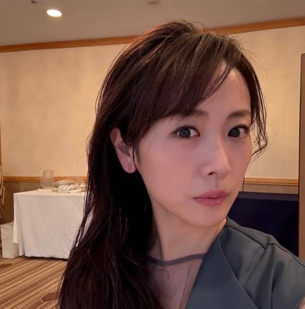 高島彩、仕事終わりの"ふんわりロングヘア"ショットにファン悶絶！