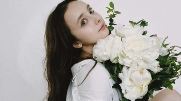 石田ニコルが35歳の誕生日を迎える「これからも経験値積んでいきます。笑」