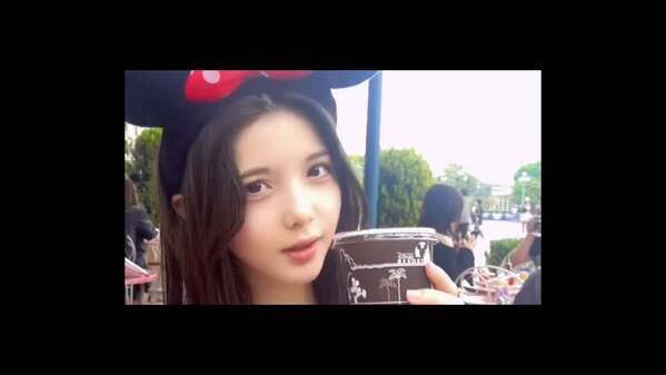 「変顔でパクついた直後に遭遇…！」松尾そのま、ディズニーでの赤面エピソードにファンほっこり