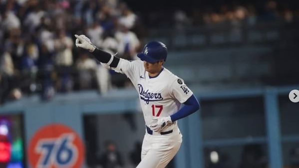 MLB日本公式も歓喜の投稿！大谷翔平の今季第22号となるソロホームランでドジャースが形勢逆転