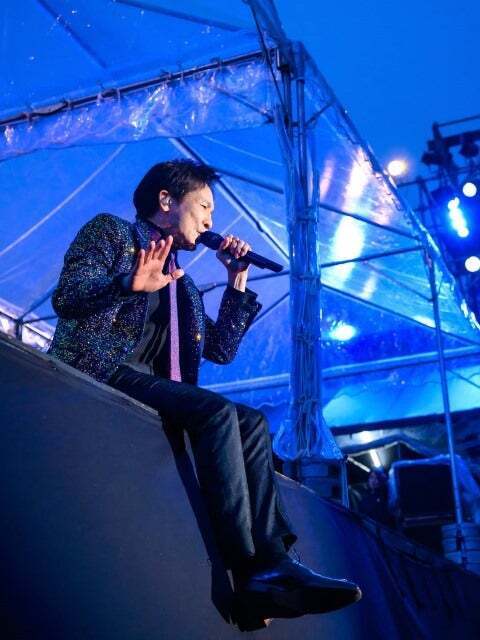 郷ひろみ、雨空を突き抜けた魂の熱唱。葉加瀬太郎音楽祭で魅せた伝説の一夜