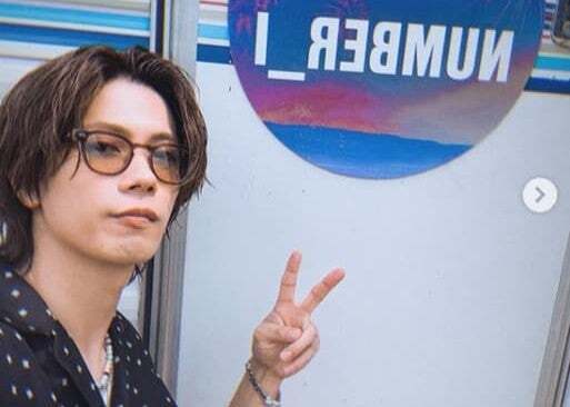 「暑い中最高の景色をありがとう」アイドルグループ・Number_iの神宮寺勇太、屋外ステージINZMを見に来てくれたファンに感謝