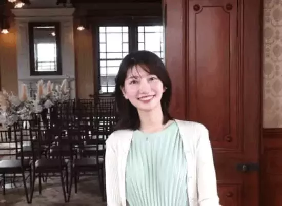 TBSアナウンサー・吉村恵里子が雨の日にも負けない素敵なショットを披露