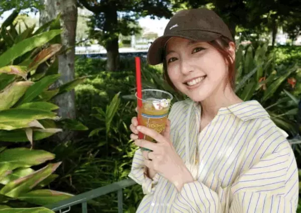 真野恵里菜がディズニーランドでのオフショットを投稿！