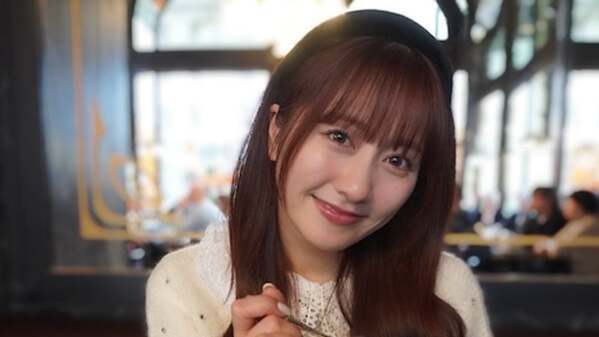 「かわいすぎるのいい加減にできる？！」ももクロ・佐々木彩夏のカフェタイムにファン悶絶！