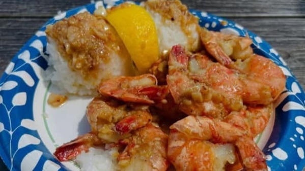 ハワイならではの食事が美味そう！俳優・今井翼 「ガーリックシュリンプ」