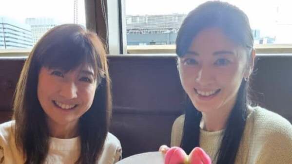 根本美緒が原史奈の誕生日を祝う「ますますステキな一年を」