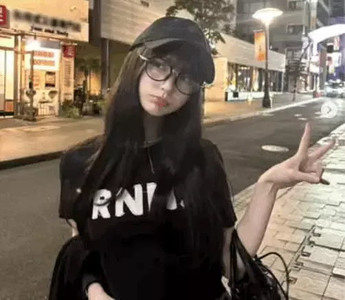 「何枚目が好き？」NMB 48・山本望叶の夏服コーデにファン反応！