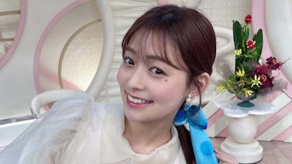 「Angelにしか見えません」田﨑さくらアナ、青いスカーフを着用した姿を公開！