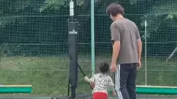 本並健治が“初バーベキュー”を満喫！愛娘との休日にほっこり必至