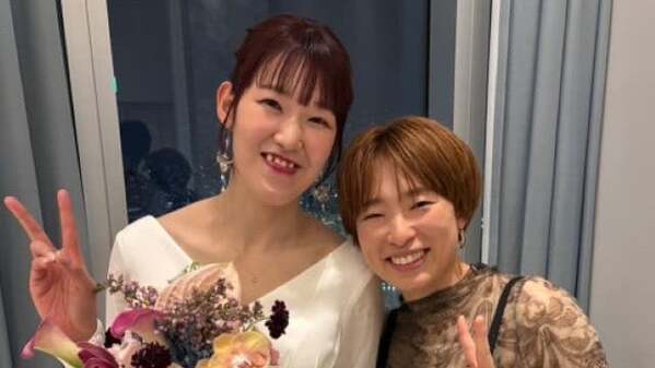 山岸あかねが最新ショットを披露「素晴らしい結婚式でした」