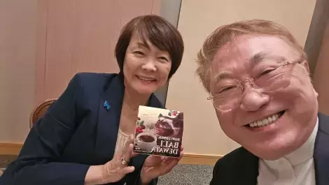 高須克弥氏、阿倍昭恵夫人との2ショット公開