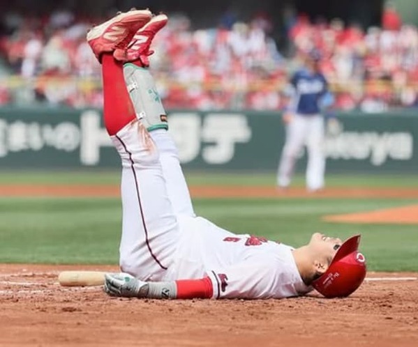 広島東洋カープ・小園海斗、25歳の誕生日を迎えたことを報告！