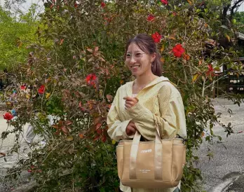 プロゴルファー・澁澤莉絵留が選ぶ最強バッグ！ラウンド型レザーバッグの魅力を語る