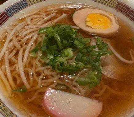 「涙のラーメンで乾杯」ミキ昴生が高知の屋台で醬油ラーメン！