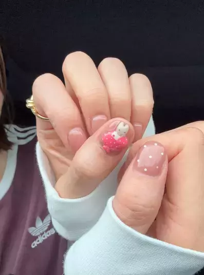 「可愛すぎる〜」木村沙織の新ネイルは、ちょっと懐かしいあのキャラクター!?