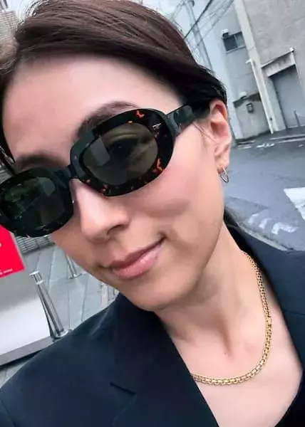 「ママはいつも何か探してる」人気モデル〇〇、5歳に叱られた34歳の本音が共感呼ぶ！