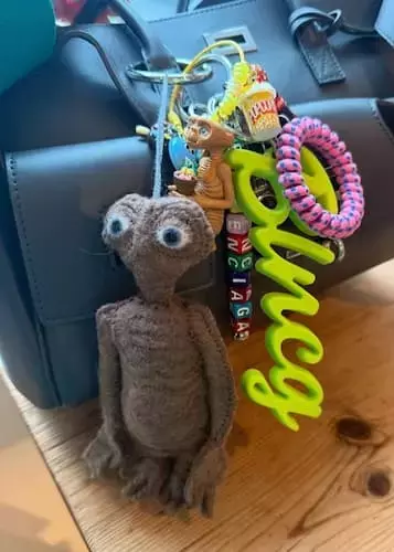 「スピルバーグの映画に出たい！」タレント〇〇の小学生のころの夢と、今でも続くET愛に共感の嵐