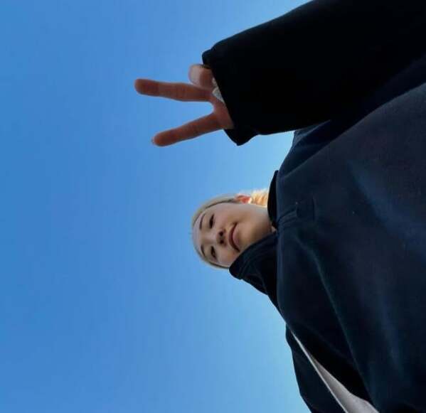 トランポリン・森ひかる、緑いっぱいの“散歩後スーパーマーケット”投稿！