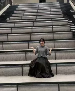 大満足のあそーさん。韓国を大満喫の麻生久美子が可愛すぎる!