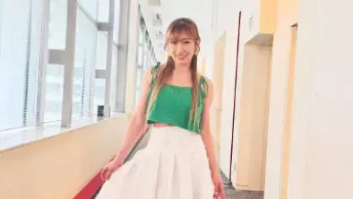 「あまりの可愛さに感動」熊田曜子、へそチラ＆清楚ロングスカート姿でグッドモーニング！