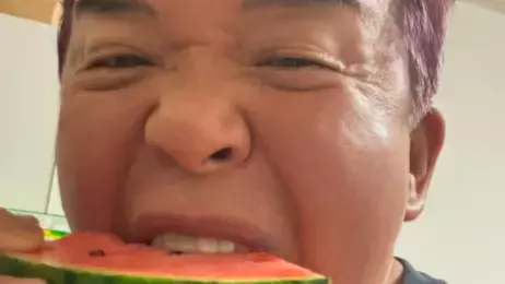 「音でわかるからね私ぐらいになると」村上ショージ、美味しそうなスイカをガブリッ！