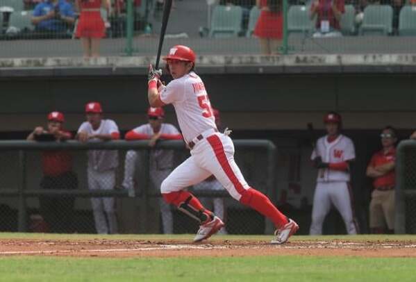 川﨑宗則、台湾の“ニャーゴ”と再会 チェストで元気届ける