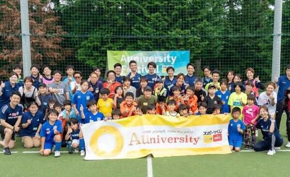 川澄奈穂美、地元・神奈川県大和市で「ほめスイッチ」イベントに親子で参加