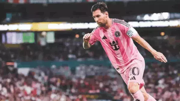 メッシが投稿！クラブW杯開幕戦でのプレー写真を公式Xに公開