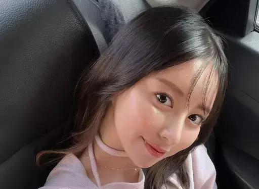 美女インフルエンサー、海外で作った”女子旅のメモリアルフォト”をシェア！可愛いとファンうっとり